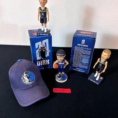 BH437 Dirk Nowitzki(2) & Deron Willams(1) Bobble Heads