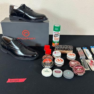 BH429 Men’s Black 101/2 Rockport Shoes With Shoe Polish Kit