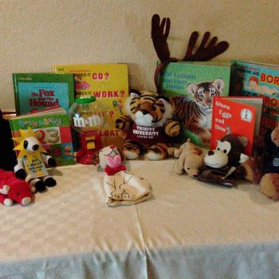 LR114 Toys And Books