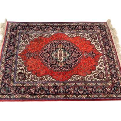 Traditional style rug (53” x 74”) - Red/blue 