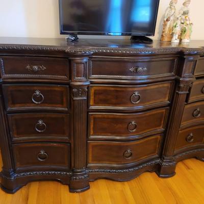 ART Radiata Multi Drawer Dresser with Mirror Old World Style