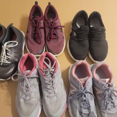 Sz10 & 11 Sneakers - 5 Pair Women's Propét New Balance Nike 