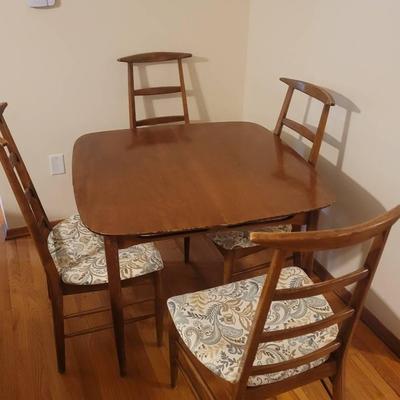 MCM Dining Room Table and 4 Chairs - Fair Condition - Great Project Piece! 