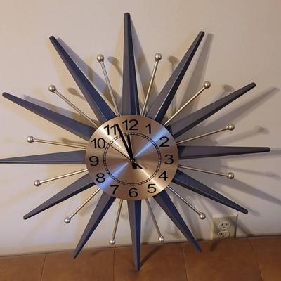 MCM Style Starburst Wall Clock  - Tested & Works Cosmic Atomic Space Decor 