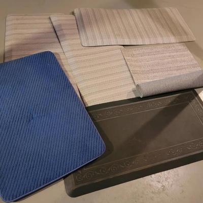 6pc Throw Rugs and Standing Mats 