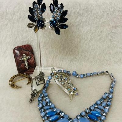 Antique and Vintage Cocktail Jewelry