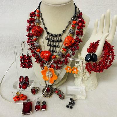 “Peri” “VCLM” and More Fashion Jewelry Sets