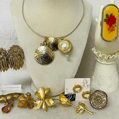 Vintage Brooches, Pendants and More