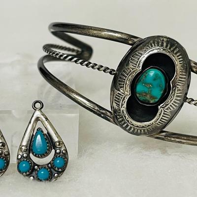 Native American Style Turquoise and Silver Jewelry