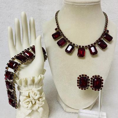 Vintage Red Glass Stone Jewelry Set