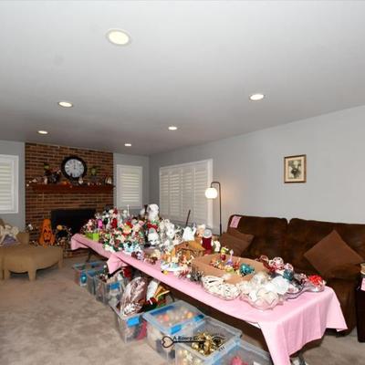 Sale Photo Thumbnail #355: 0354 family room