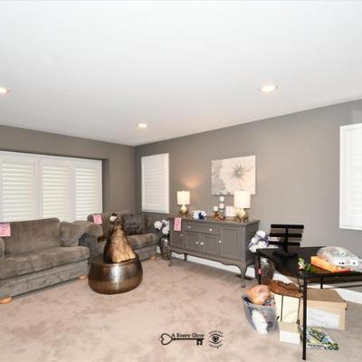 Sale Photo Thumbnail #166: 0165 living room