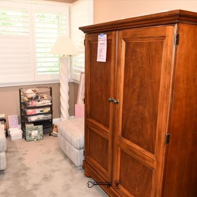 Sale Photo Thumbnail #621: 0620 bedroom a