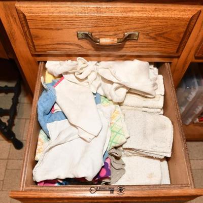 Sale Photo Thumbnail #1035: 1035 laundry room