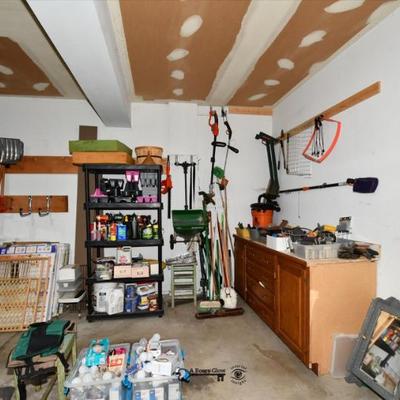1305 garage