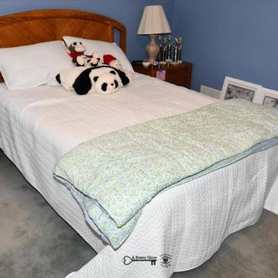 Sale Photo Thumbnail #824: 0823 bedroom c