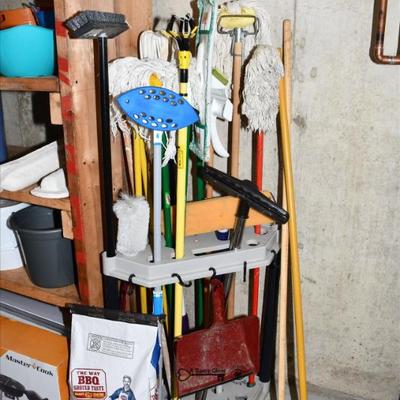 Sale Photo Thumbnail #1058: 1058 basement