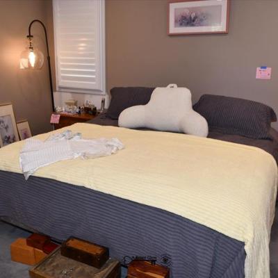 Sale Photo Thumbnail #573: 0572 bedroom a