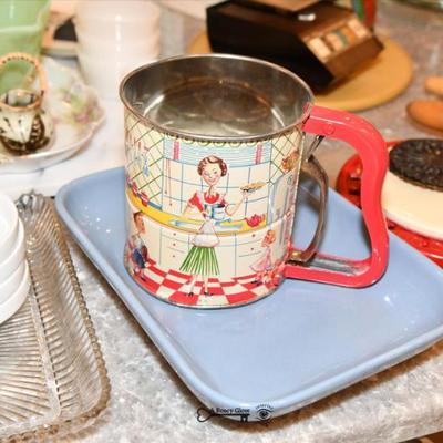 Sale Photo Thumbnail #116: 0115 kitchen