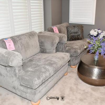 Sale Photo Thumbnail #168: 0167 living room