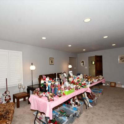 Sale Photo Thumbnail #356: 0355 family room