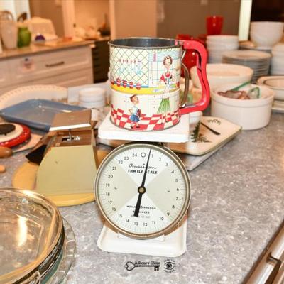 Sale Photo Thumbnail #157: 0156 kitchen