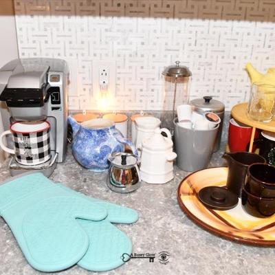 Sale Photo Thumbnail #67: 0066 kitchen