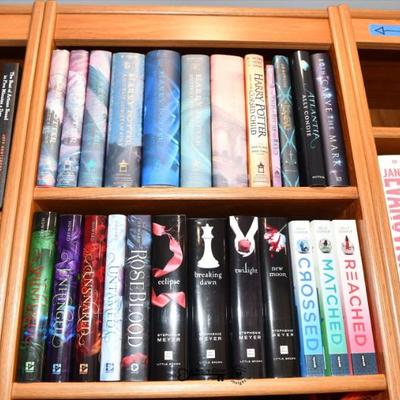 Sale Photo Thumbnail #305: 0304 library