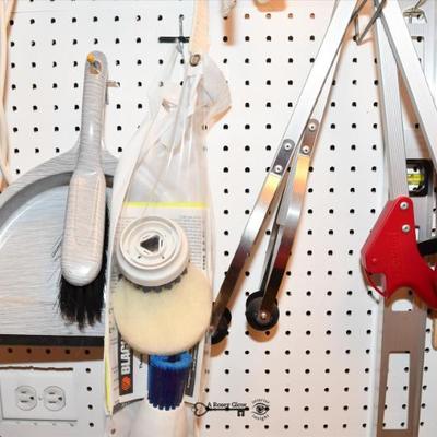 Sale Photo Thumbnail #896: 0895 workshop