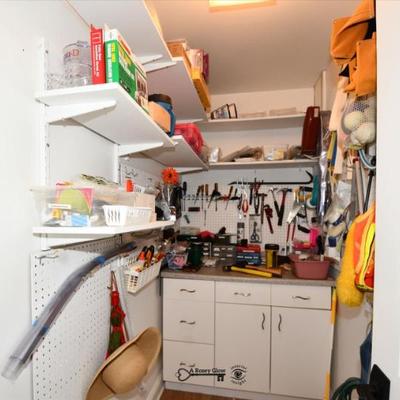 1297 garage