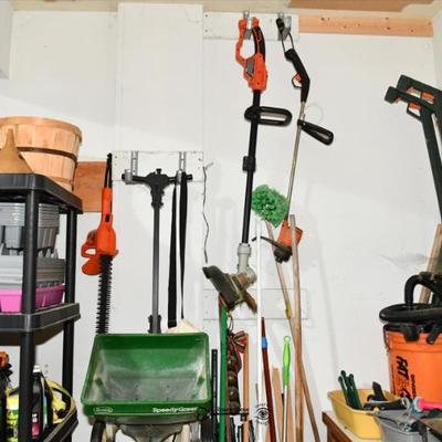 Sale Photo Thumbnail #929: 0928 garage