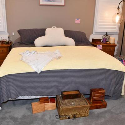 Sale Photo Thumbnail #552: 0551 bedroom a