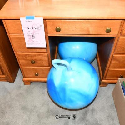 Sale Photo Thumbnail #818: 0817 bedroom c