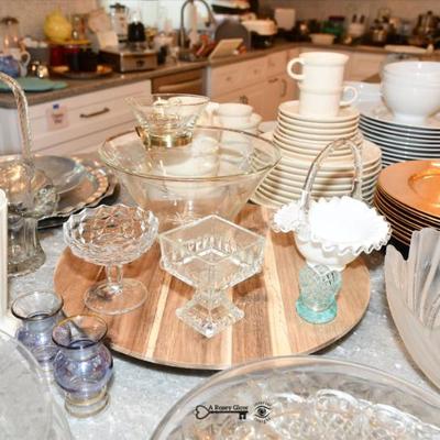 Sale Photo Thumbnail #131: 0130 kitchen