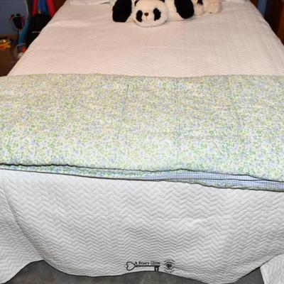 Sale Photo Thumbnail #815: 0814 bedroom c