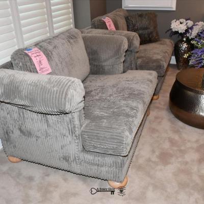 Sale Photo Thumbnail #173: 0172 living room