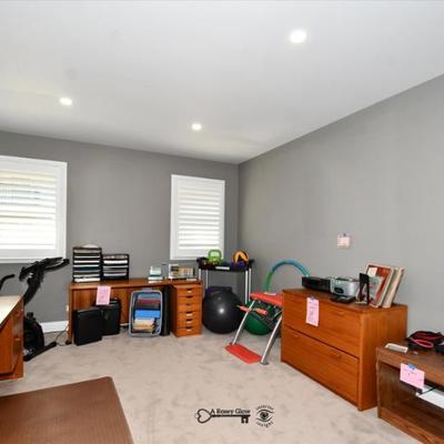 Sale Photo Thumbnail #728: 0727 office