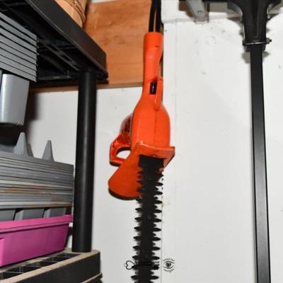 Sale Photo Thumbnail #934: 0933 garage
