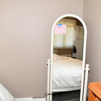 Sale Photo Thumbnail #857: 0856 bedroom d