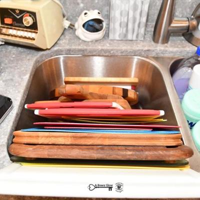 Sale Photo Thumbnail #81: 0080 kitchen