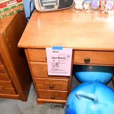 Sale Photo Thumbnail #826: 0825 bedroom c
