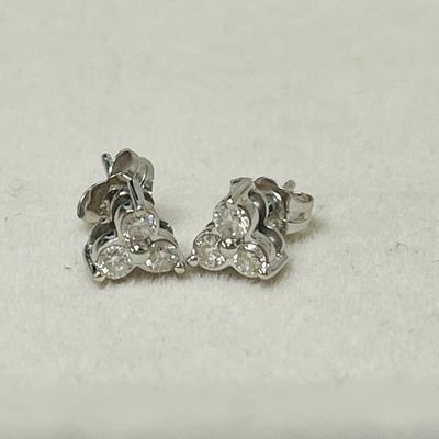14KT White Gold Diamond Earrings