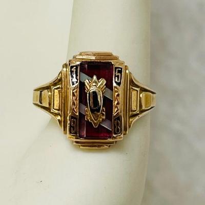 1958 10K Gold Class Ring