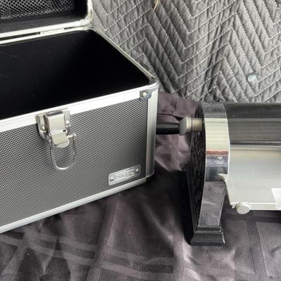 Quikutz Die Cutting Machine with Carrying Case