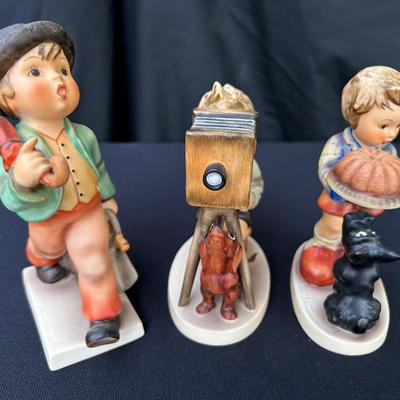 Goebel Hummel Figurines – Merry Wanderer, The Photographer & Begging His Share