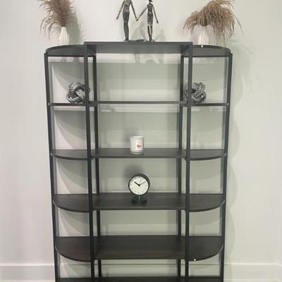 Large Shelf in the Master bathroom