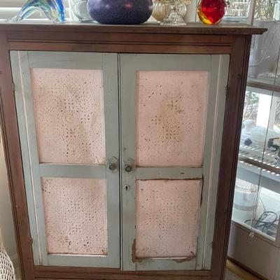 Sale Photo Thumbnail #13: Pie cabinet 