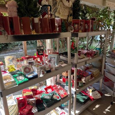 Sale Photo Thumbnail #177: Holiday 