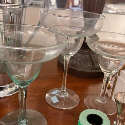 Sale Photo Thumbnail #71: Glassware 