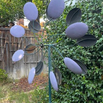 Sale Photo Thumbnail #116: Garden art 